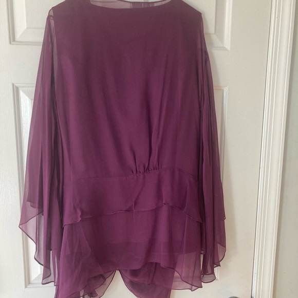 Top - Picture 2 of 2